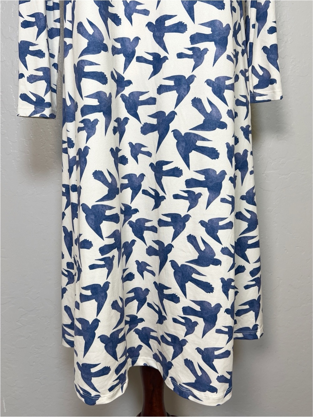 DAINTY JEWELLS Women’s Size XS Blue Bird Print Your Favorite A-Line Midi Dress - Picture 8 of 11